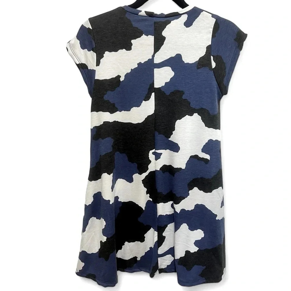 Elan blue/black camo A-line dress. T-shirt style with pockets size small - Picture 2 of 6